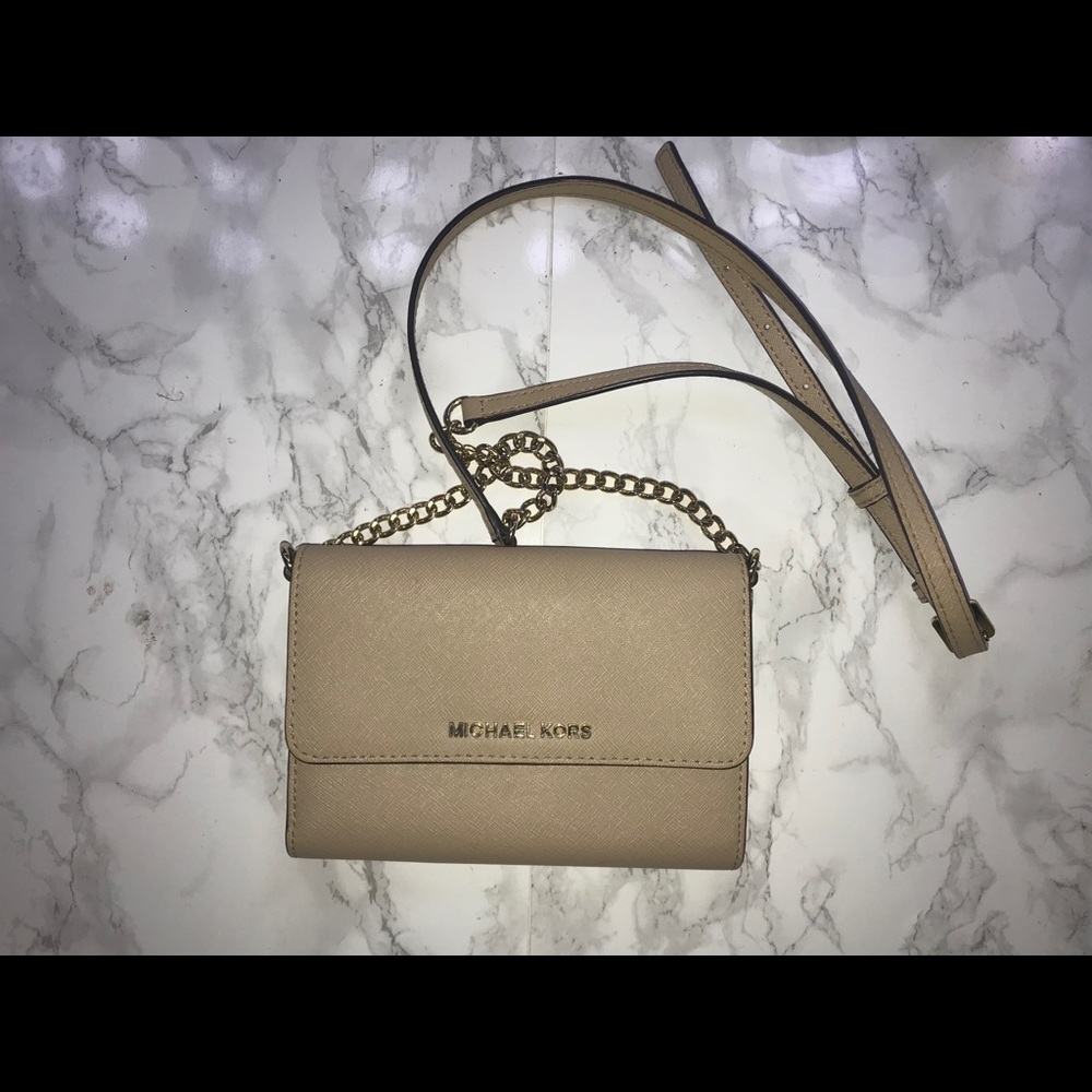 Michael Kors Chained Wallet
